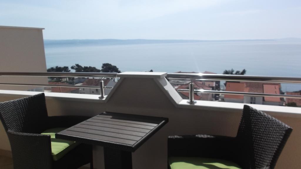 Apartments Rakuljic Podstrana Exterior photo