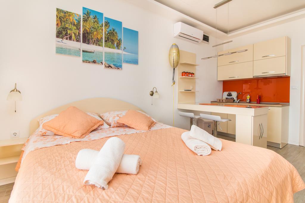 Apartments Rakuljic Podstrana Exterior photo