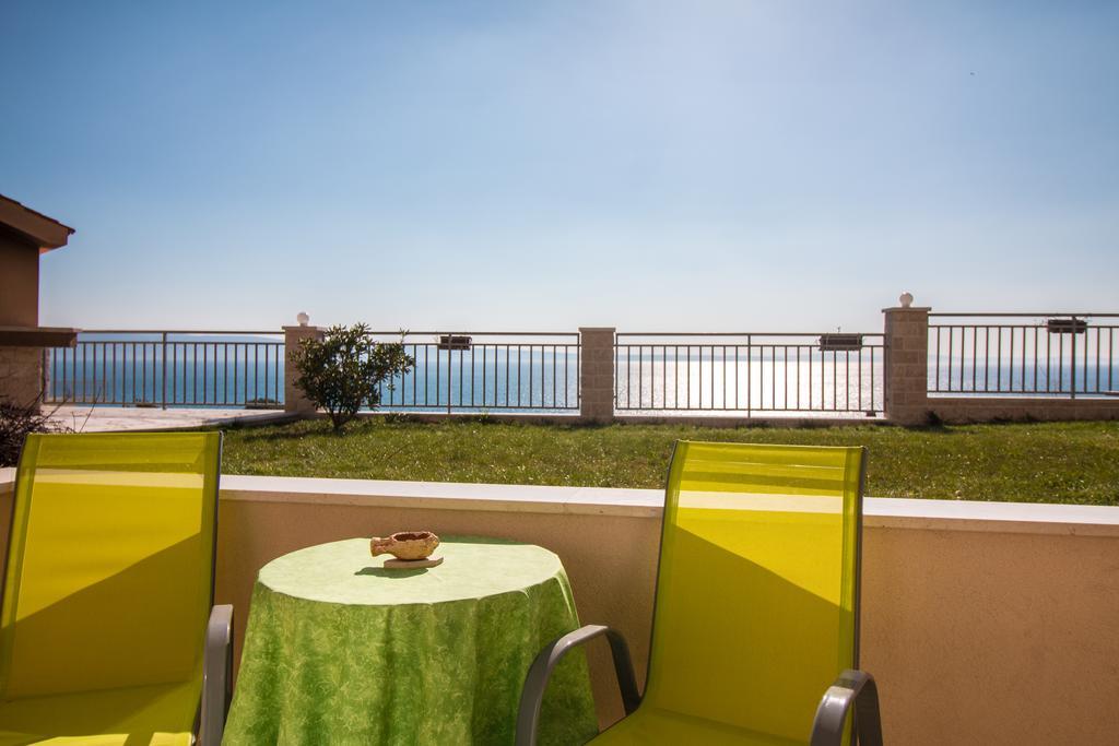 Apartments Rakuljic Podstrana Exterior photo