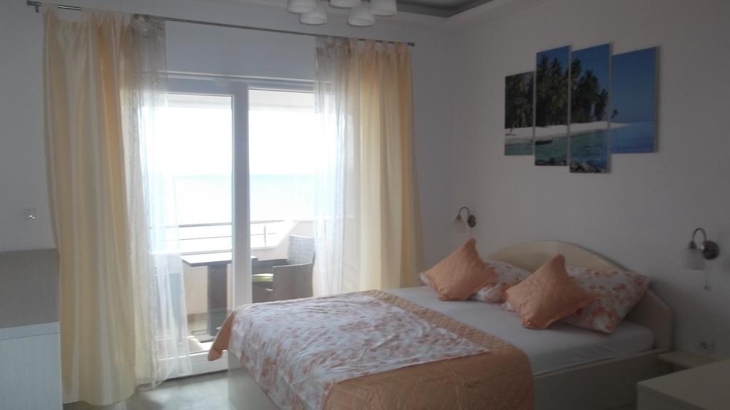 Apartments Rakuljic Podstrana Exterior photo